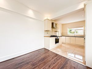 Photo 15- click for photo gallery